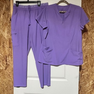 Med Couture Insight Purple Scrub Set Large V-Neck Zip Cargo Pants Grape MC009