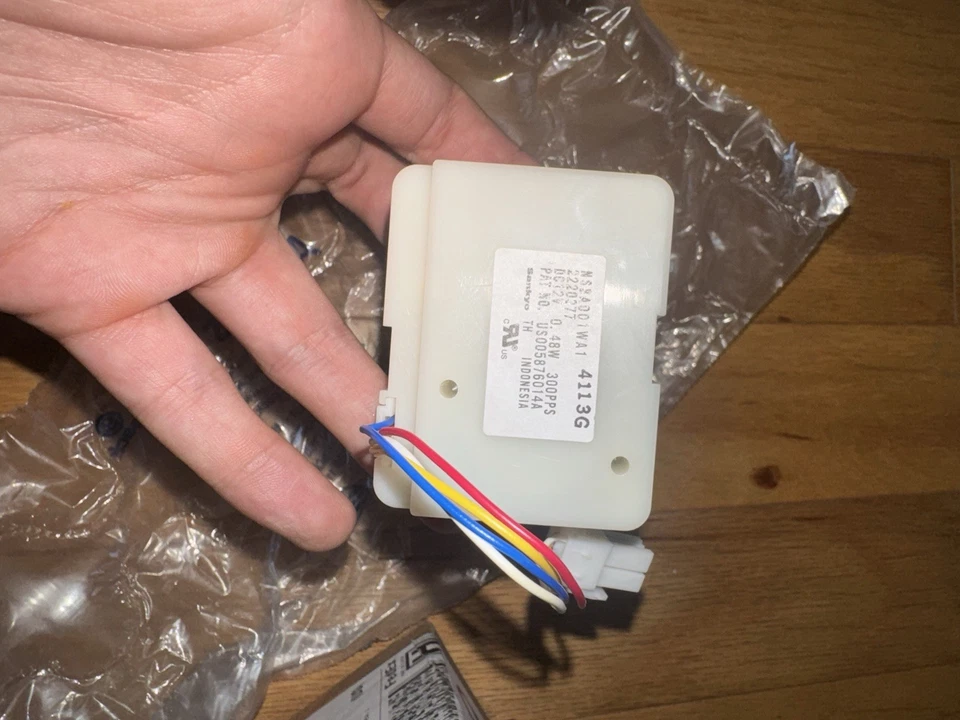 Refrigerator Air Baffle Damper Diffuser WP2221296 , Bosch, Thermador NSBA001WA1 - image 3 of 4