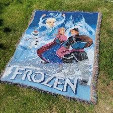 Disney's Frozen Knit Tapestry Throw Blanket Woven Size 4' x 5' 
