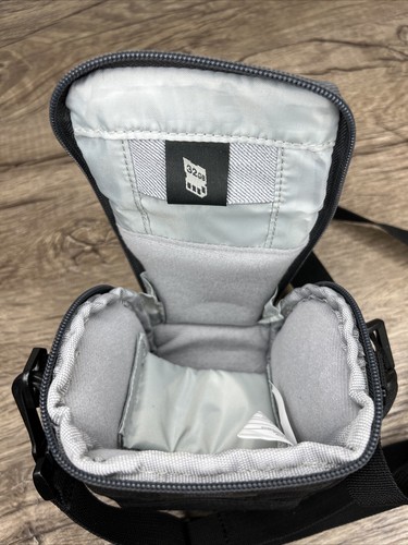 Lowepro Adventura SH 100 II Black Digital Camera SLR Case Bag with Strap - Picture 3 of 4