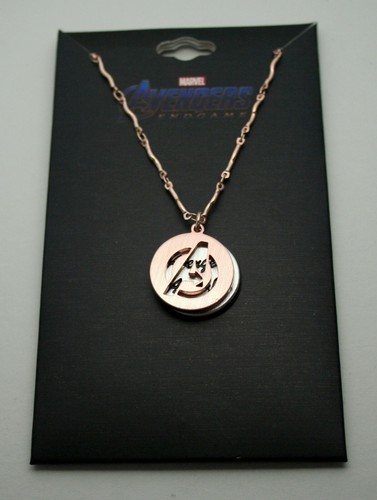 Marvel Comics Avengers Assemble Endgame Dual Pendant Necklace New MOC 2019 - Picture 3 of 5