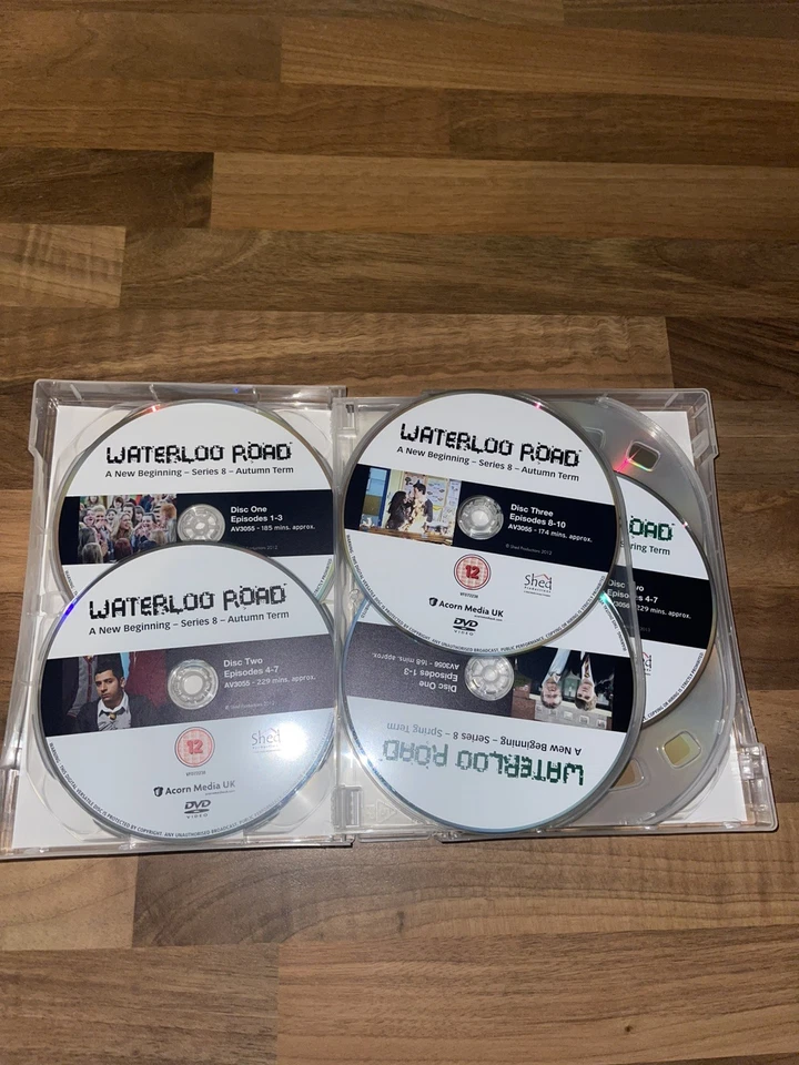 Waterloo Road The Complete Series 8 DVD Boxset School Drama 9 Disc Set - Image 4 of 4