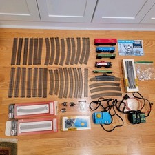 H0 Scale Model Train Tracks, Cars Transformers Signs Atlas Bachmann