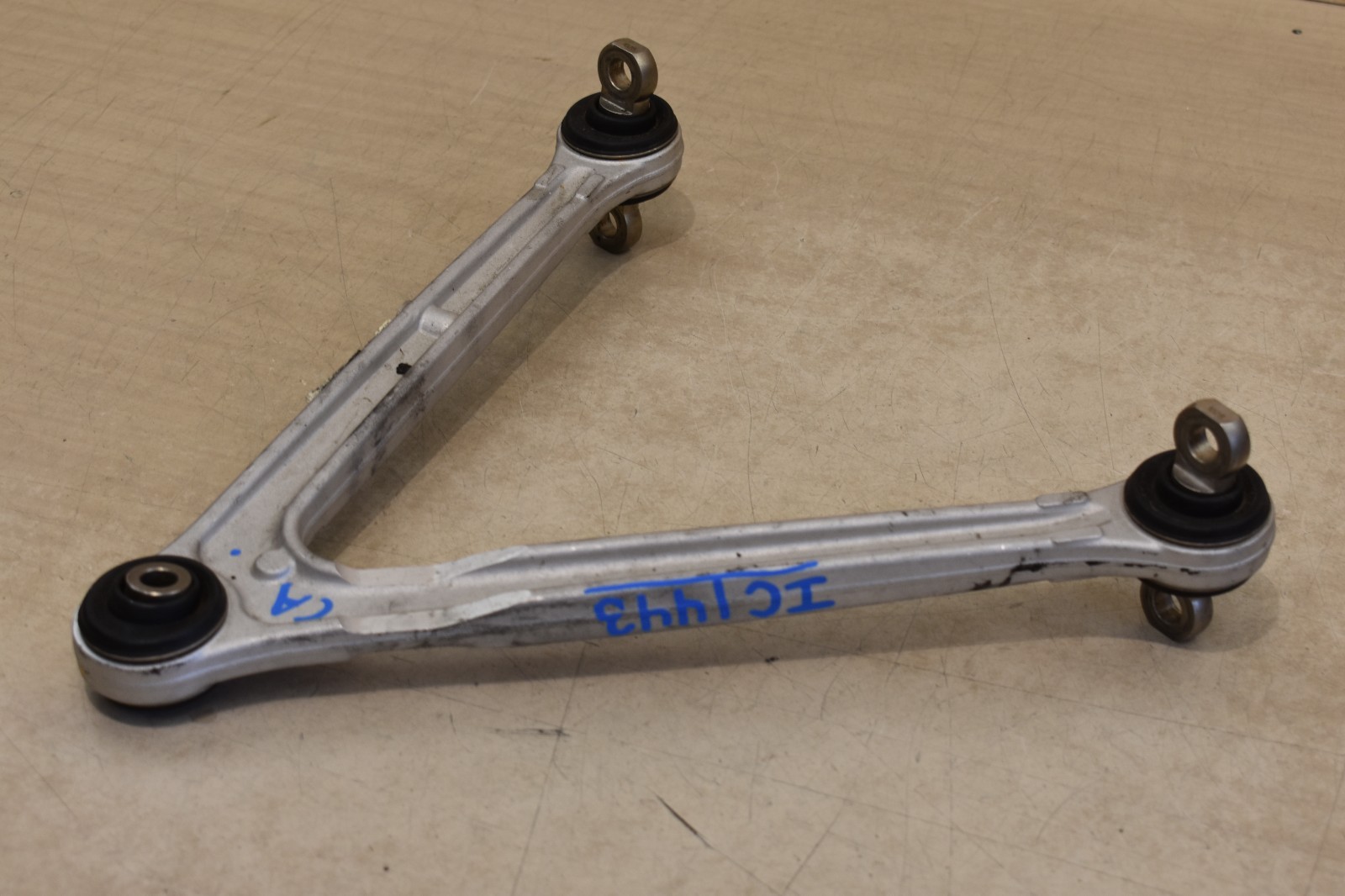 2015 PORSCHE 918 SPYDER FRONT SUSPENSION UPPER CONTROL ARM GENUINE  91834115100