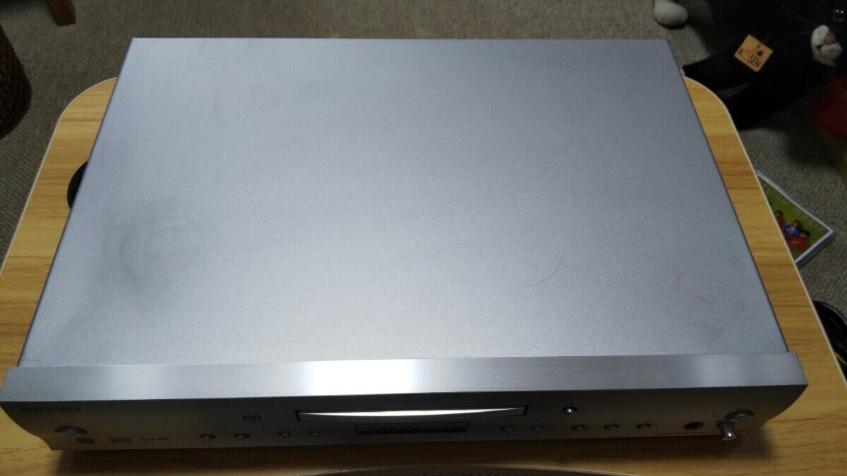 ONKYO C-S5VL Super Audio SACD CD Compact Disc Player MP3 ONKYO C-S5VL Super Audio SACD CD Compact Disc Player MP3
