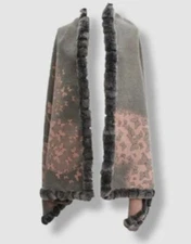 $899 LA FIORENTINA Neiman Marcus Women's Gray Butterfly Fur Scarf Wrap One Size