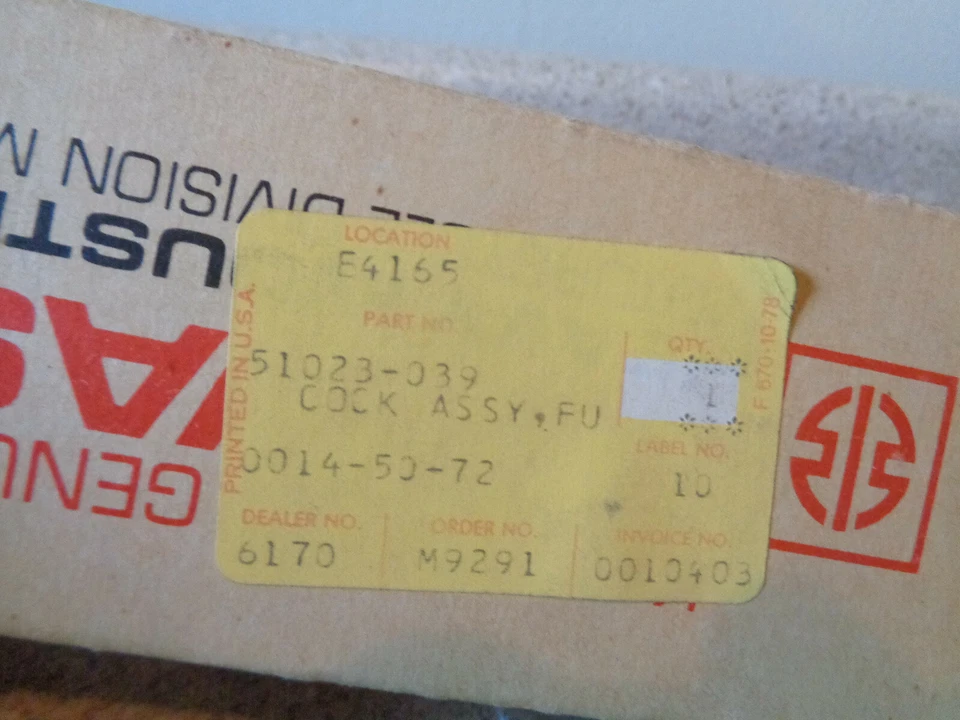 VÁLVULA DE LLAVE DE COMBUSTIBLE # 51023-039 Kawasaki S2 S1 S3 KH400 KH250 1972-1978 de colección como nueva Foto 4 de 4