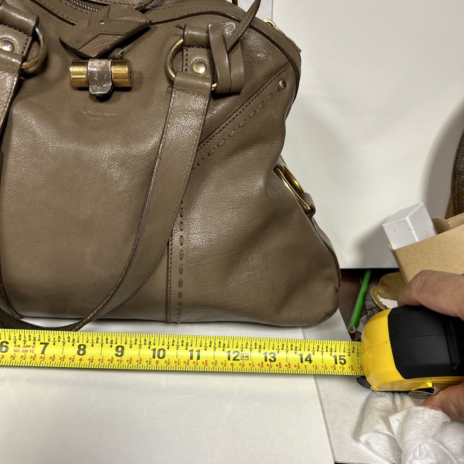 Borsa YSL Yves Saint Laurent in pelle marrone grande musa chiusura a chiave tasche punto cupola