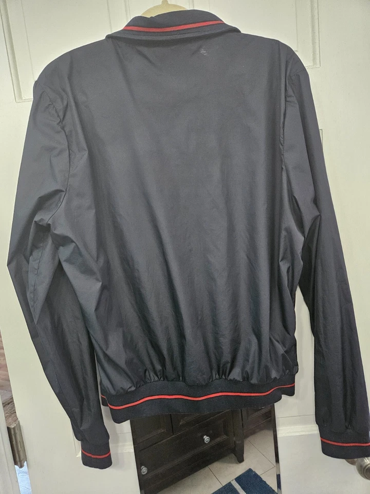 Auténtico cortavientos Gucci para hombre azul marino talla M - ¡Perfecto para el otoño! Foto 2 de 4