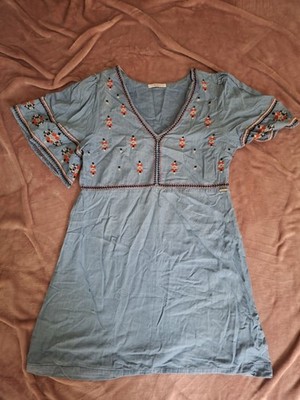 Tolles Jeanskleid  Pepe Jeans, BW,  L/40, bestickt   halbarm,