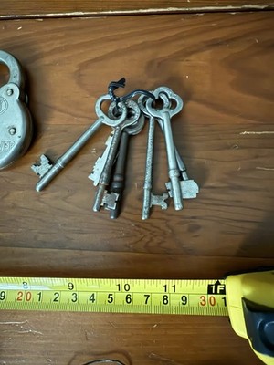 Authentic Antique Skeleton And Other Keys Lot of 9 Vintage Keys Collectible