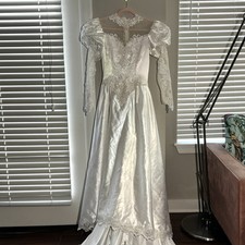 Vintage 1980s White Puff Princess Sleeve Wedding Dress Gown Lace Satin Train 4/6