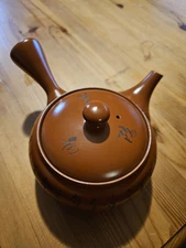Tokoname ware kyusu Signed W Makers Mark On The Back. Beautiful Condition!
