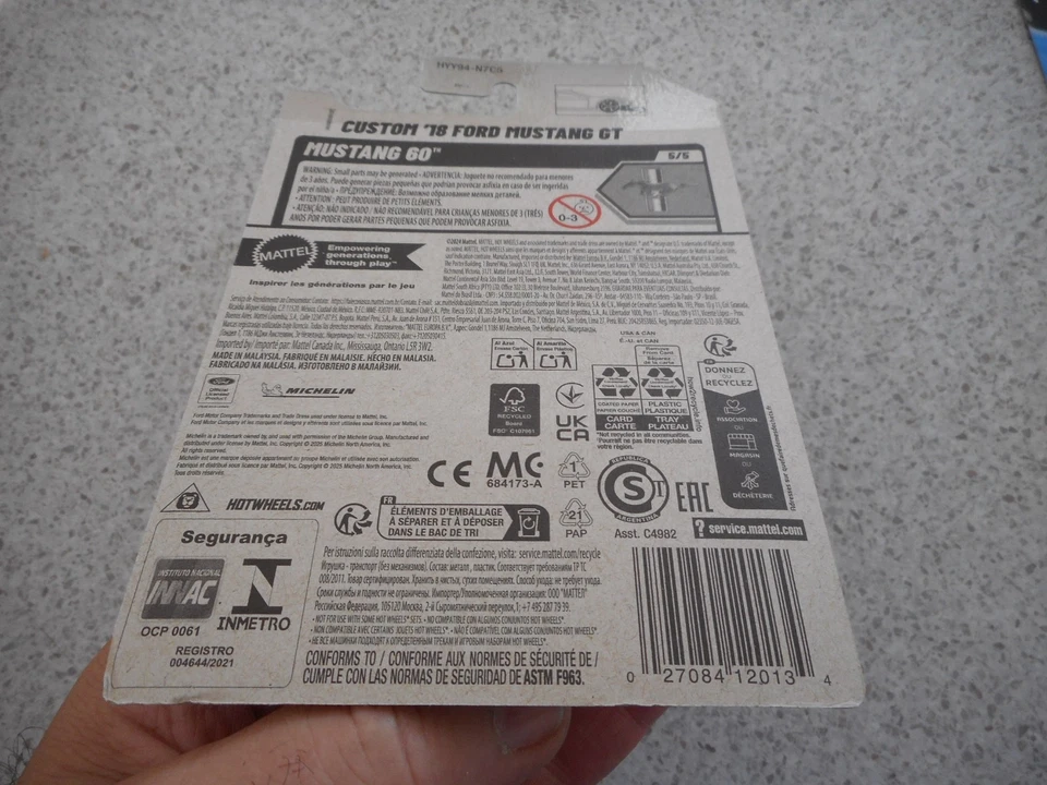 2025 HOT WHEELS DIE CAST HW MUSTANG 60 CUSTOM 2018 FORD MUSTANG GT CAR 211 - Image 4 of 4