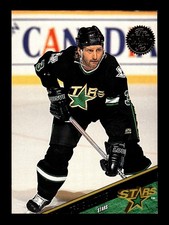 605. error card, miscut . #432 craig ludwig 1993-94 leaf  .PWE (B)