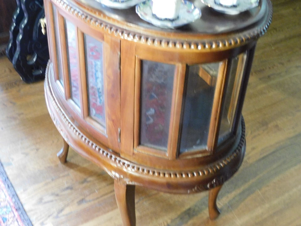 Gabinete de exibição de vidro chanfrado mogno escuro estilo Chippendale servidor chocolate - Imagem 4 de 4