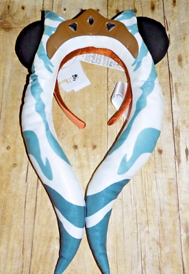 NEW WITH TAGS ! Disney Parks STAR WARS Ahsoka Tano Adult  display picture 1