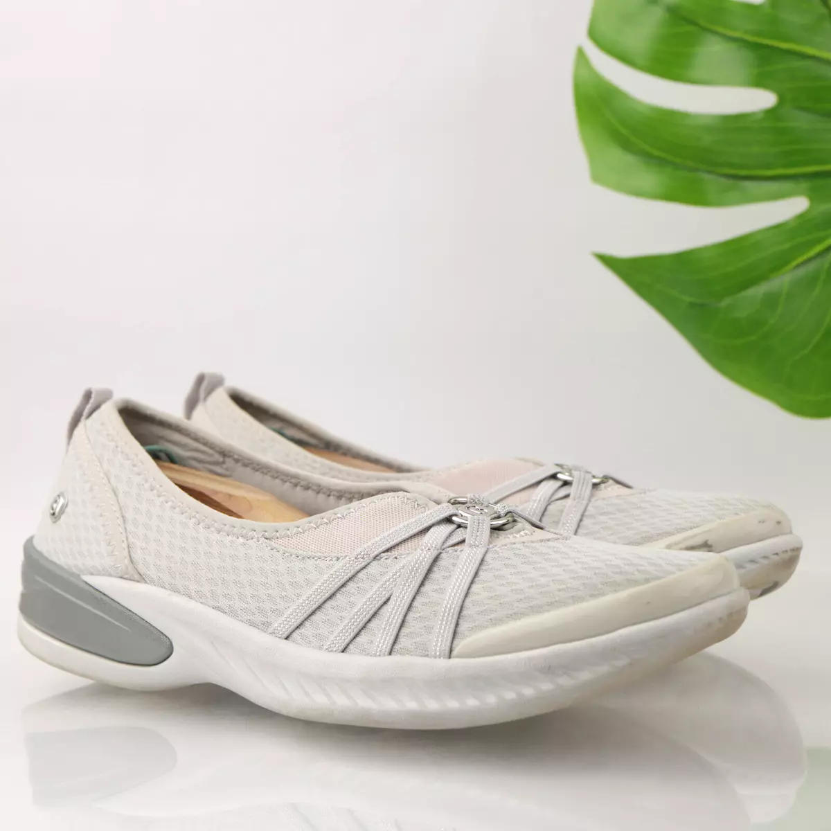 Bzees Women s Niche Slip On Size 11 Flat Gray Tan Stretch Fabric