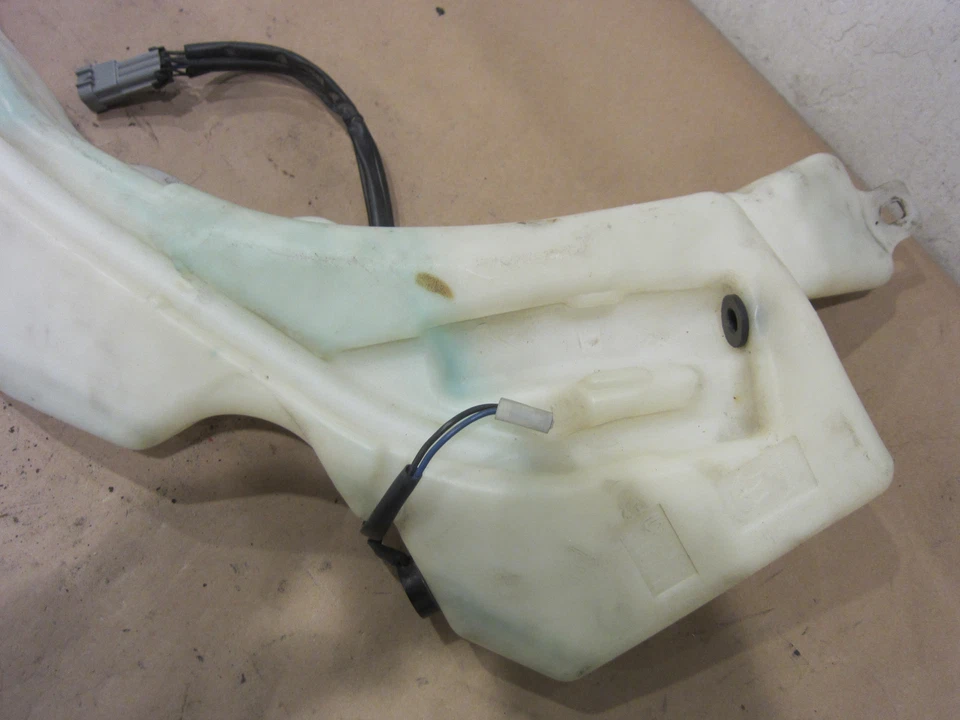 Maserati 4200 - Botella/depósito lavadora parabrisas - parte# 66420800 Foto 3 de 4