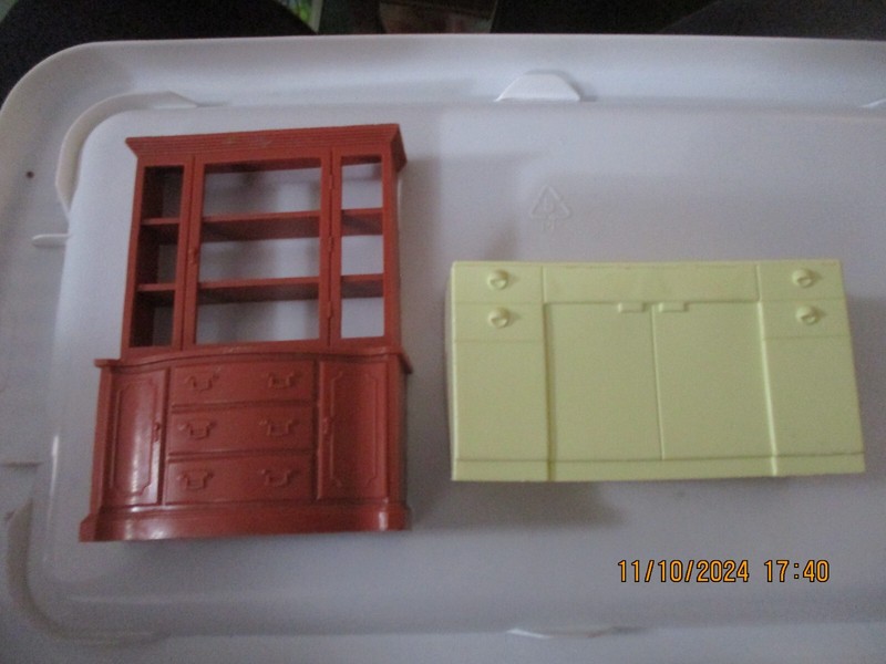 Vtg MARX Dollhouse Plastic Furniture 1960s 2 pc Hutch & Kitchen sink