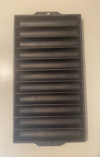 ERIE No. 22 CAST IRON 954 GRISWOLD CORN BREAD STICK PAN VERY EARLY VERSION HTF!