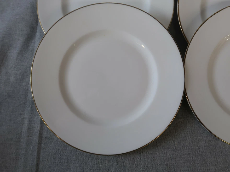 4 platos de pan y mantequilla CRS46 de Crown Staffordshire blanco, borde, borde dorado 6-1/2 Foto 2 de 4