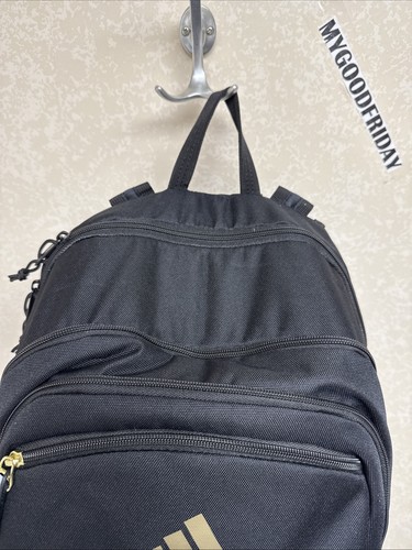 Mochila Excel, Bolso Deportivo Grande Duradero para Laptop, Negro/Dorado Metálico/Negro $80 - Imagen 5 de 15