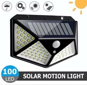 Lampe solaire multifonctionnelle Jardin extérieur Solaire LED Lumière de mouvement imperméable