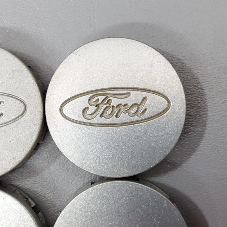 Juego de 4 tapas centrales de rueda de fábrica Ford Escort 98-03 F5C6-1A096-BA Foto 3 de 4
