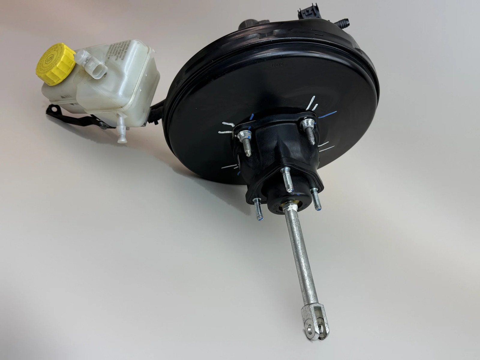 McLaren 570S 2016-2021 Master cylinder P/N 13C0271CP
