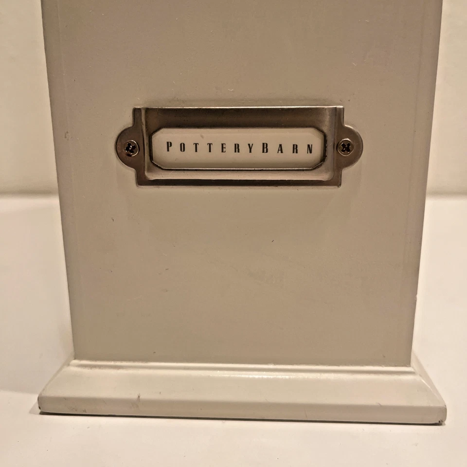 Portaarchivos de madera blanca Pottery Barn organizador de escritorio decoración de oficina Foto 2 de 4