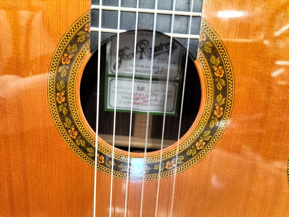 Guitarra JOSE RAMIREZ 125 ESTUDIO Gut Foto 3 de 4