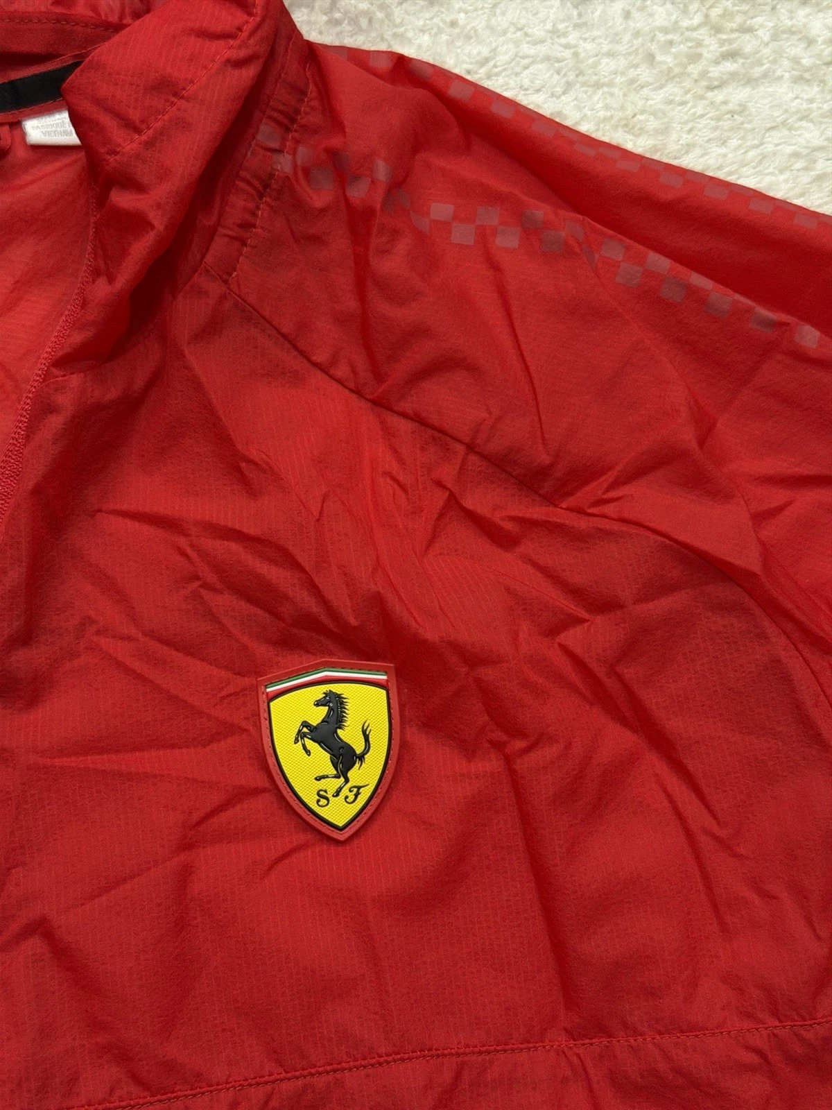 Puma Scuderia Ferrari F1 Rain Wind Jacket Size Medium Red - product detail image 4