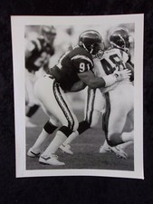 Vintage 1990's Leslie O'Neal San Diego Chargers Glossy 8 x 10 Photo B339