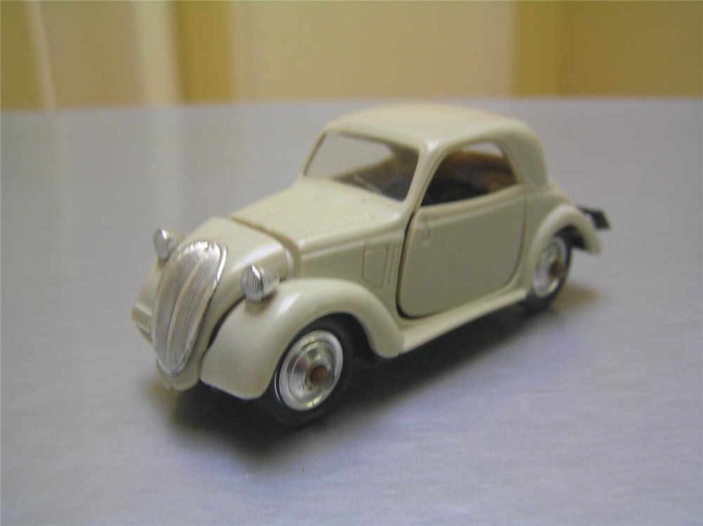 Norev #24 Simca 5 1936 made in France 1/43 scale plastic vintage model