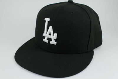 Black LA Logo Cap Buy LA Dodgers Essential Black 9FORTY Cap @ Rs. 2,999 | New  main image 4