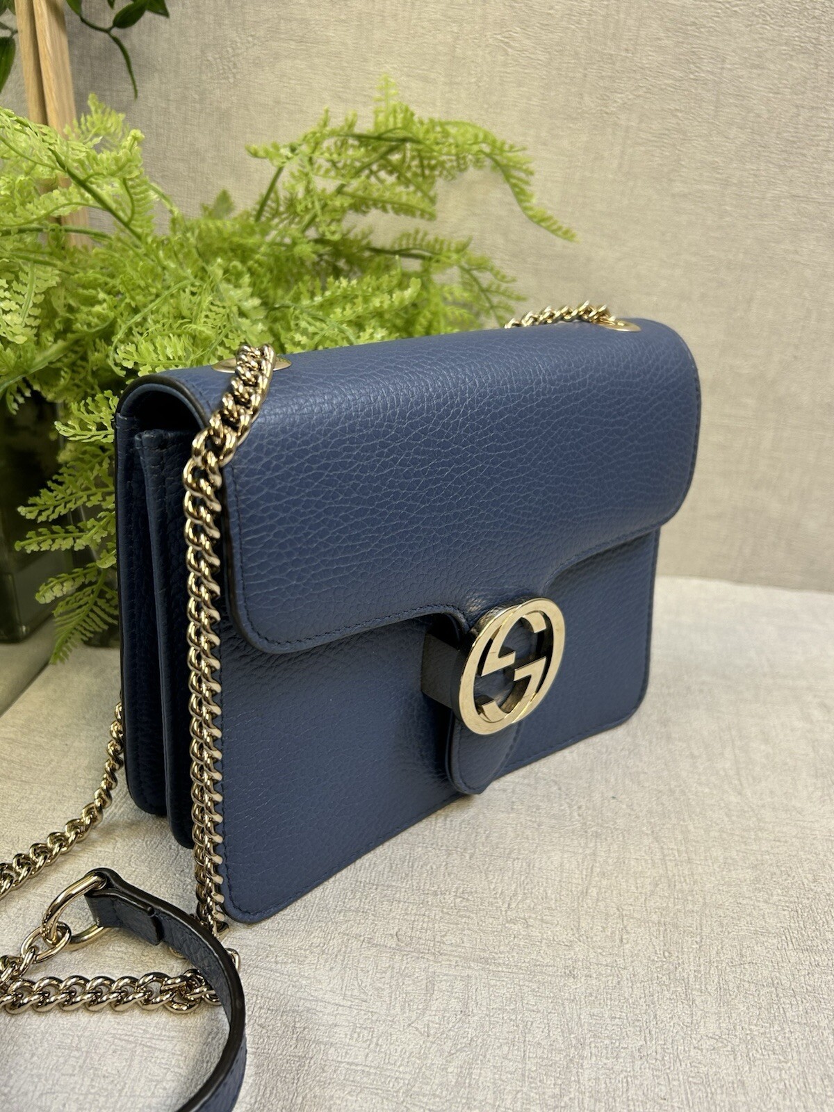 Gucci Small Interlocking Cornflower Blue Pebble L… - image 4