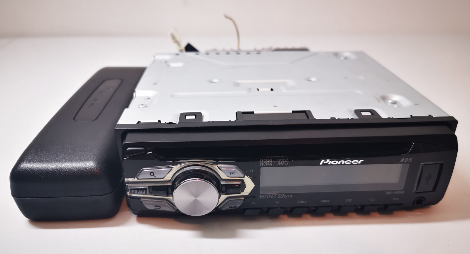 Pioneer DEH-1400UB MOSFET 50w x 4 CD RDS Car Radio Receiver. Super ...