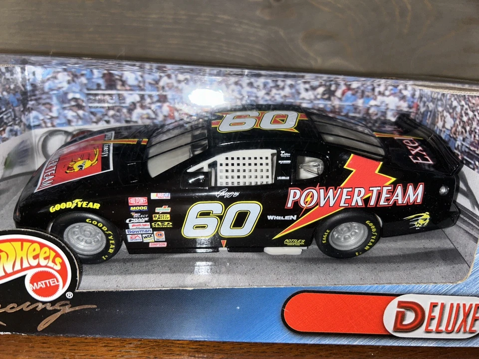 HOT WHEELS RACING NASCAR 1/24 DIECAST DELUXE GEOFFREY BODINE #60 POWER TEAM NUEVO Foto 2 de 4