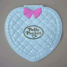 Vtg 1994 Polly Pocket Babytime Fun Nursery Compact COMPLETE W/ Figures Bluebird