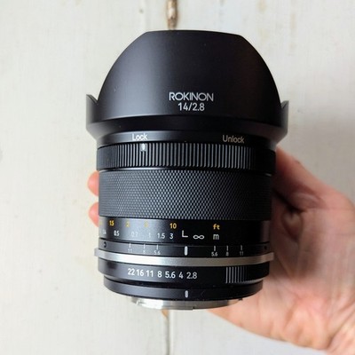 Rokinon 14mm f/2.8 Series II Ultra Wide Angle Lens   Canon EF | EUC