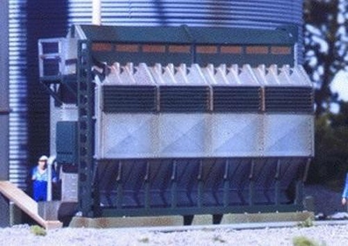 Walthers Cornerstone 933-3128 HO Grain Dryer Kit