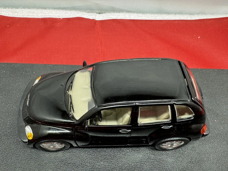 Saico Chrysler PT Cruiser 1/34 Scale Pull Back Friction Black - Image 2 of 4