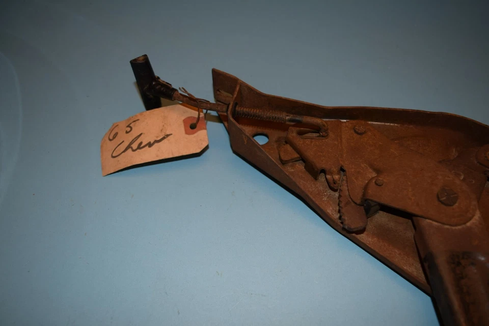 Chevrolet Impala Bel Air Biscayne 1965 fabricante de equipos originales montaje de freno de estacionamiento de emergencia Foto 4 de 4