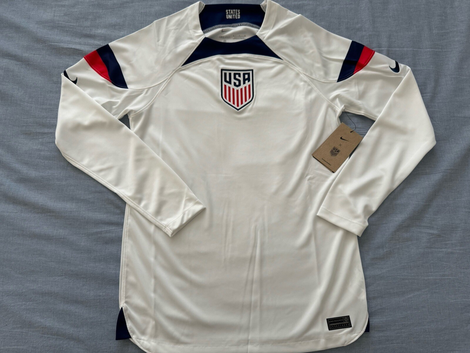 New USMNT Nike 2022/23 USA Mens Soccer Long Sleeve Jersey Small NWT World Cup