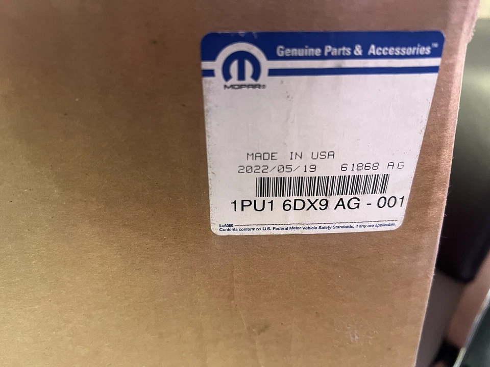 NUEVO panel de ajuste de cuarto con altavoz - derecho 1PU16DX9AG 2011-2012 Jeep Wrangler Foto 2 de 2