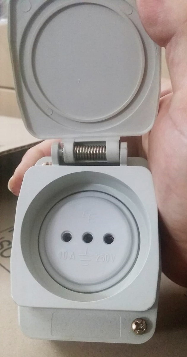 PRESA FISSA DA PARETE A 10° - IP67 - 3P T 16A 380-415V 50/60HZ - ROSSO - 6H - CABLAGGIO A VITE - Foto 11