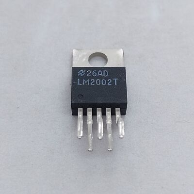 LM2002T NSC TO-220 8 WATT AUDIO ENDSTUFE IC