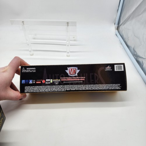 M2 Machines 1958 Chevrolet Spartan LCF & Edelbrock 1st Release Rare Display Only - Picture 11 of 12