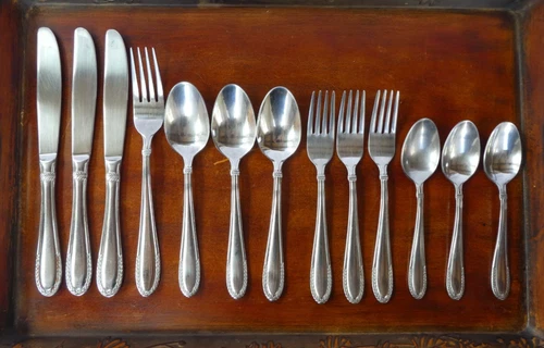 ONEIDA WHEAT Stainless Lot 13 Pcs Glossy Flatware Silverware Knife, Fork, Spoon